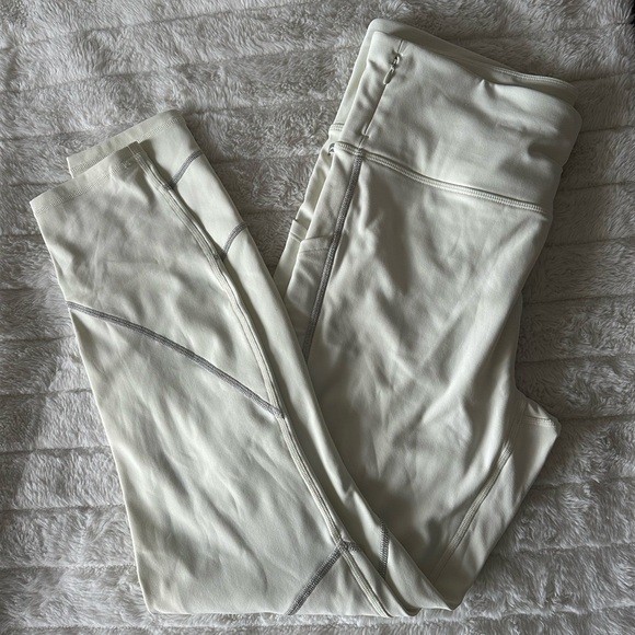 Therma-Flex HW Reflective Pocket Legging - Picture 8 of 8